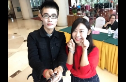 播視網(wǎng)小豬和９０后美女小朔，妥妥的帥哥美女組合