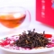 香從清夢回時(shí)覺,花向美人頭上開